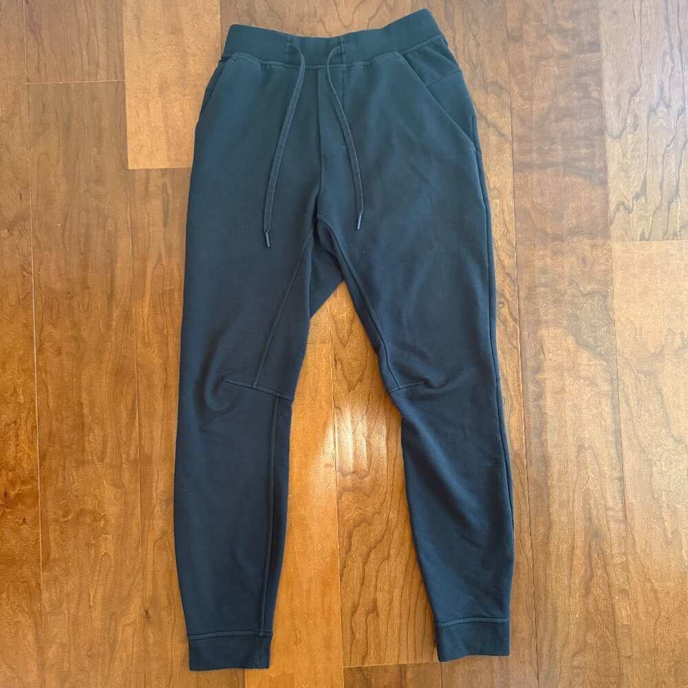 Lululemon Men's Black Jogger Pants, Size XS